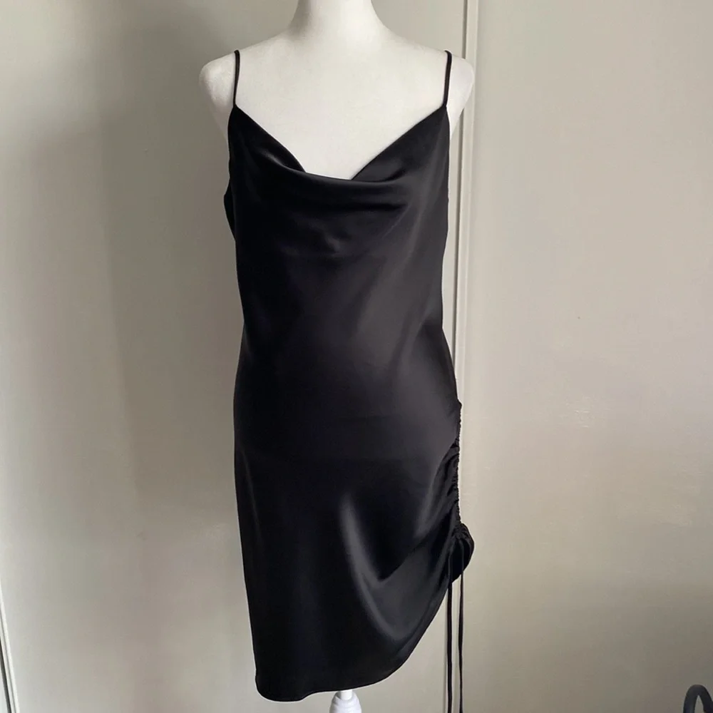 New Forever 21 Ladies Modern Little Black Satin Slip Cowl Neck Side Cinch Detail - Picture 7 of 7